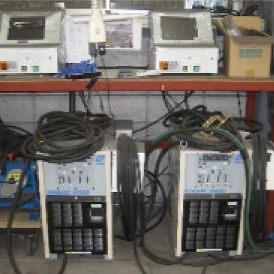 梁自動溶接ロボット（石松）